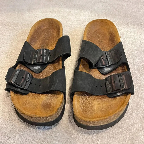 Naot Unisex Black Leather Two Straps Sandals 9" Buckle Slider Sz 36 / 36.5? - Picture 2 of 10